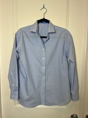 J. McLaughlin Button Down Shirt Size Small